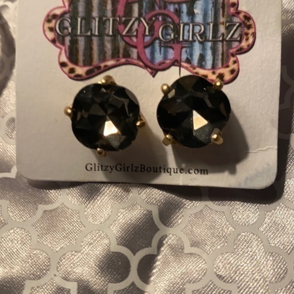 Earings